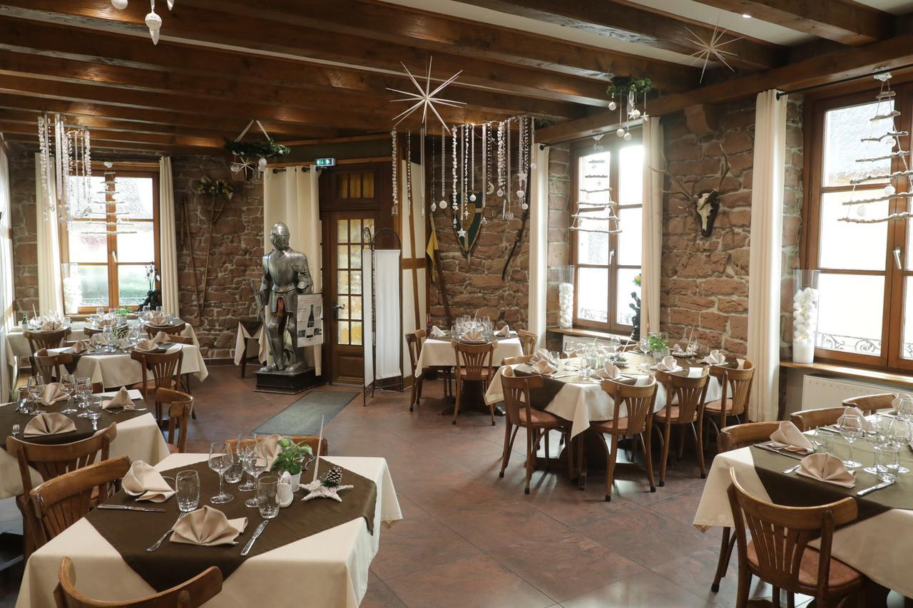 Hotel Restaurant 3 Chateaux Ribeauvillé Buitenkant foto