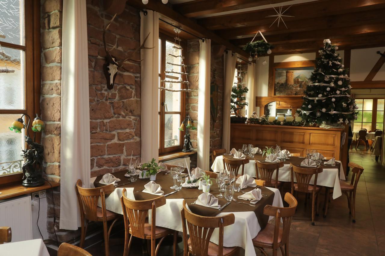 Hotel Restaurant 3 Chateaux Ribeauvillé Buitenkant foto
